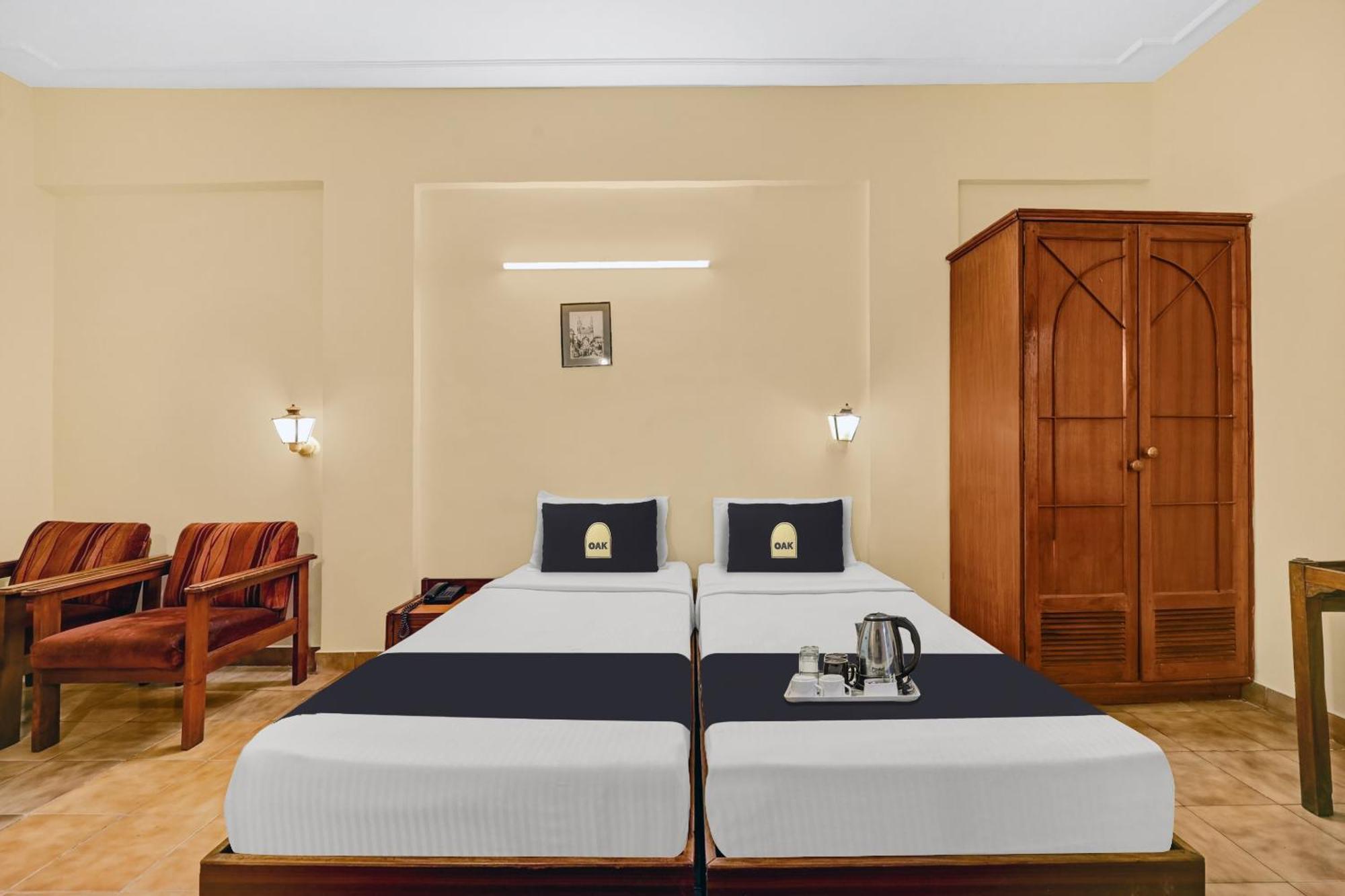 Super Townhouse Oak Hotel Belsons Taj Mahal Secundurabad Exterior foto