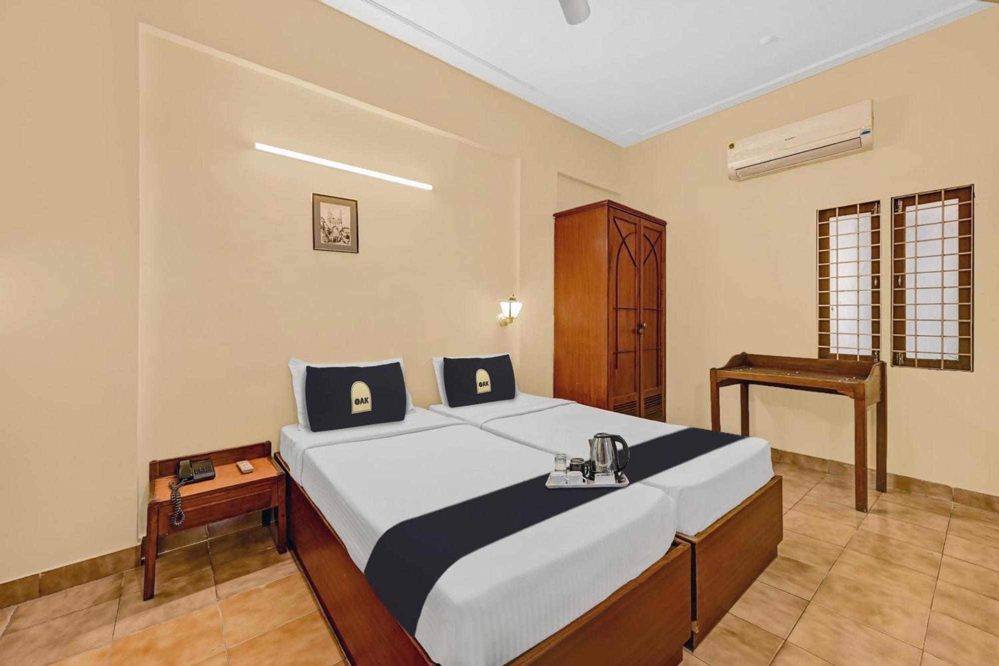 Super Townhouse Oak Hotel Belsons Taj Mahal Secundurabad Exterior foto