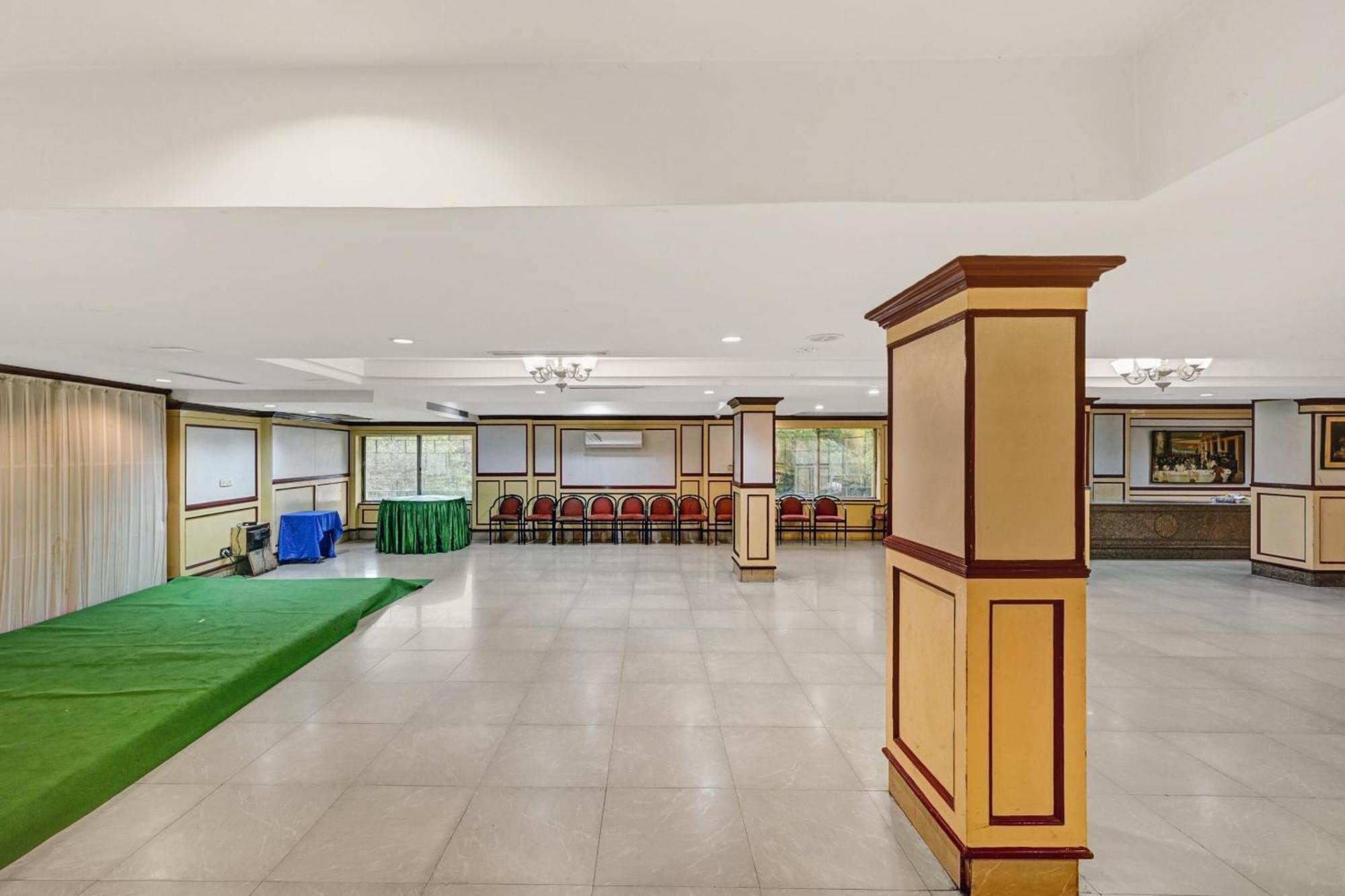 Super Townhouse Oak Hotel Belsons Taj Mahal Secundurabad Exterior foto