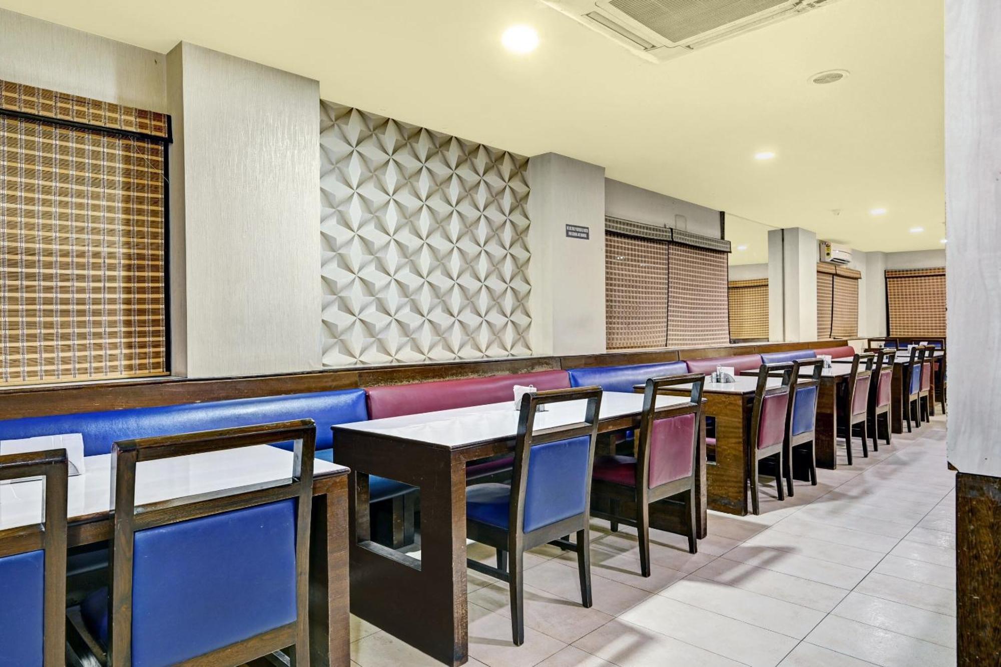 Super Townhouse Oak Hotel Belsons Taj Mahal Secundurabad Exterior foto