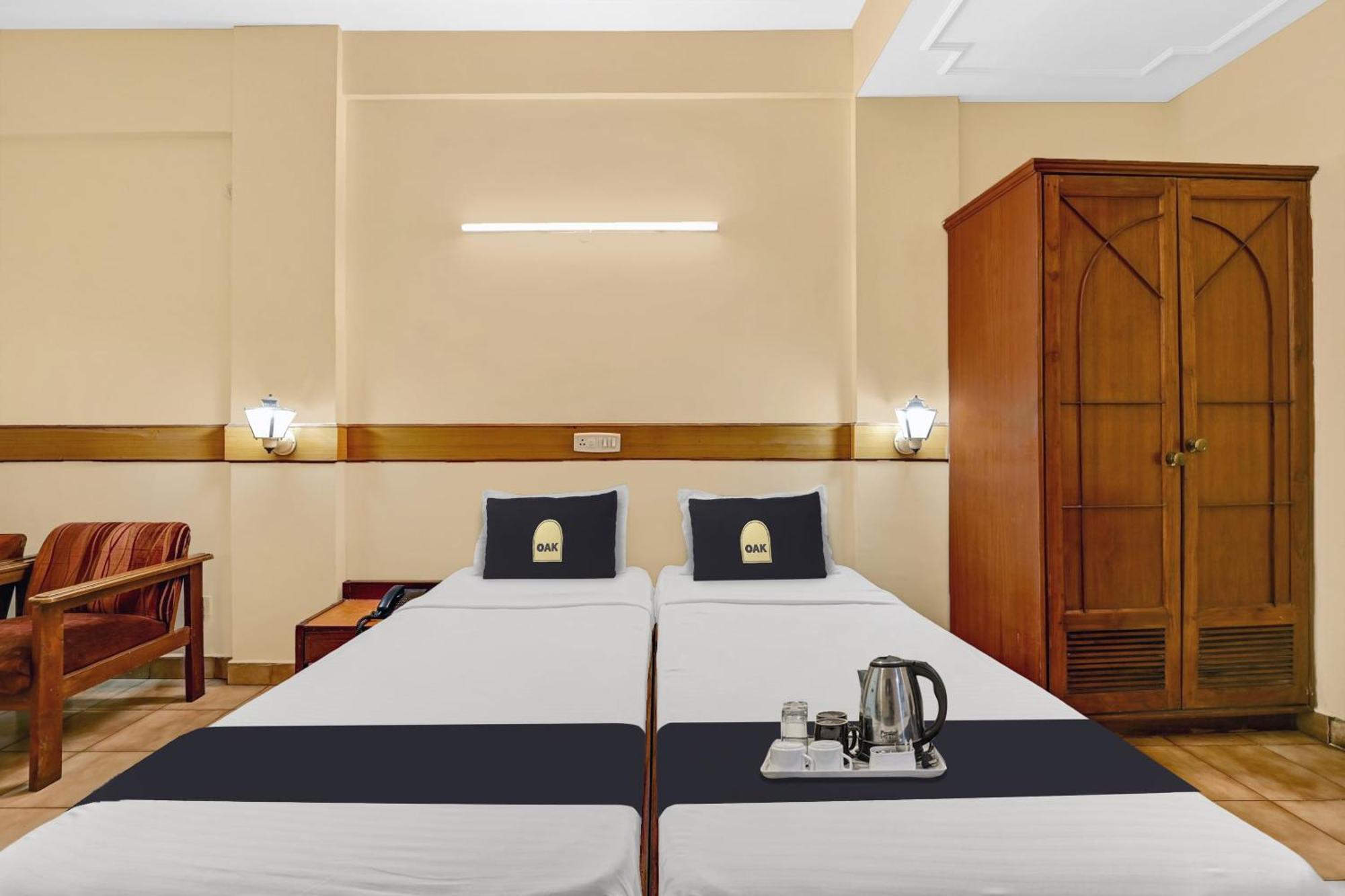 Super Townhouse Oak Hotel Belsons Taj Mahal Secundurabad Exterior foto